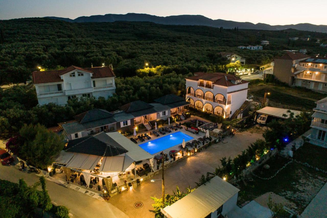 Villa Corali Apartments Sea Breath & Pool アモウディ エクステリア 写真