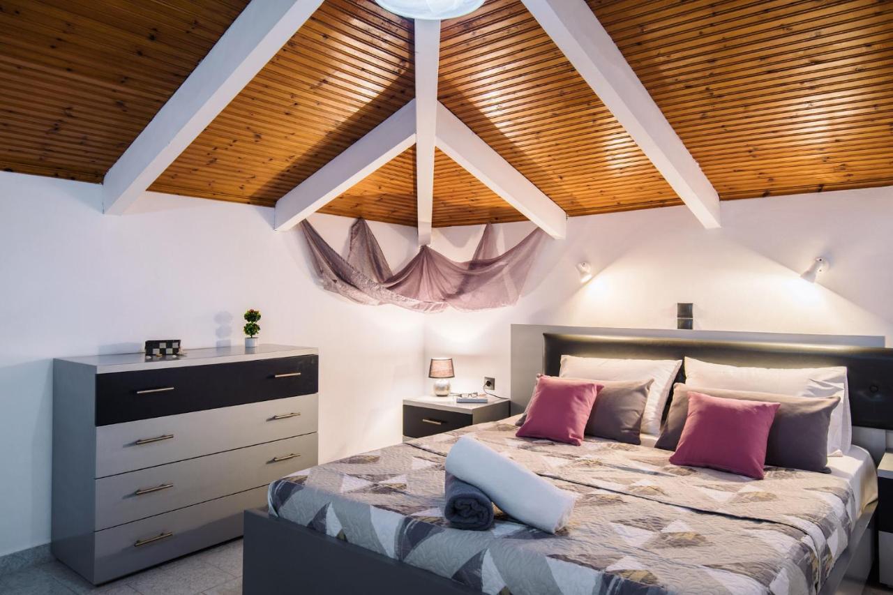 Villa Corali Apartments Sea Breath & Pool アモウディ エクステリア 写真