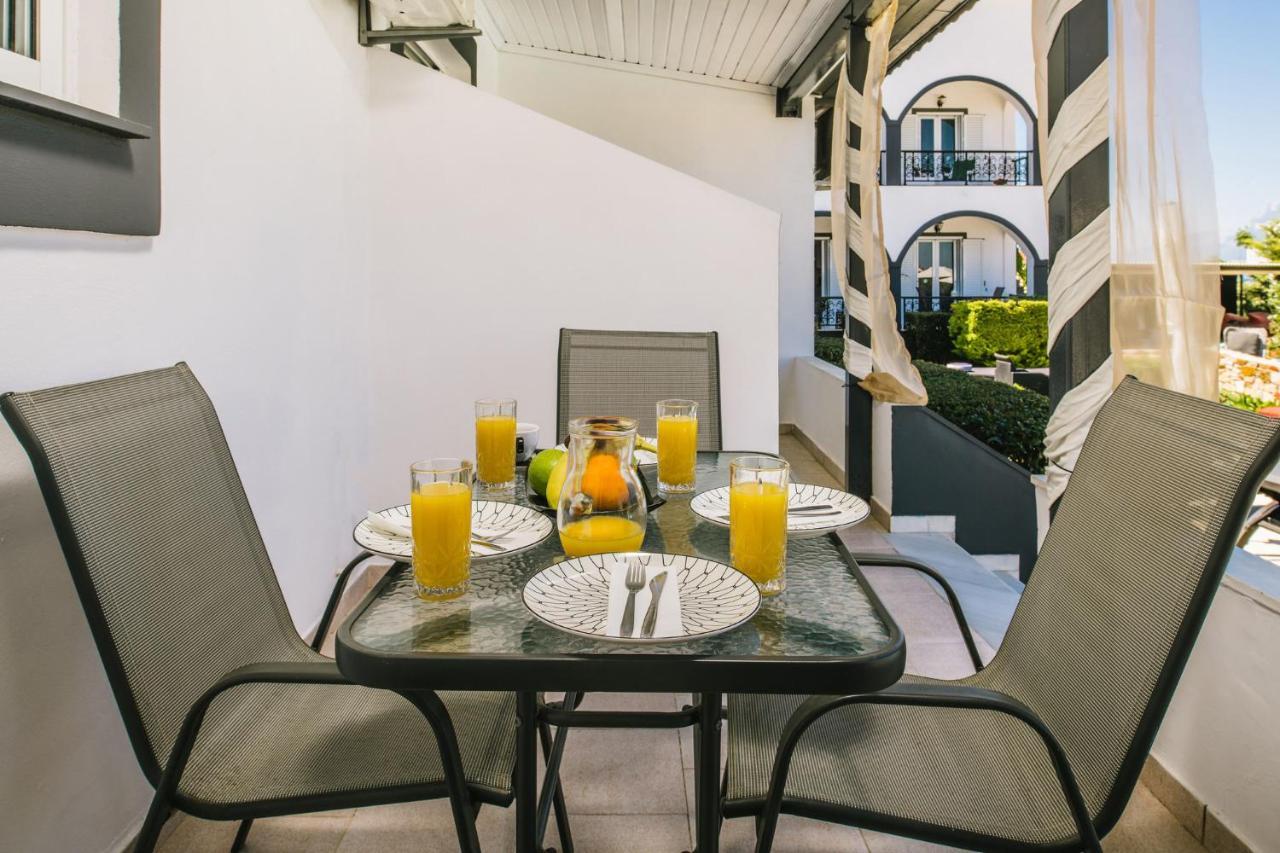 Villa Corali Apartments Sea Breath & Pool アモウディ エクステリア 写真