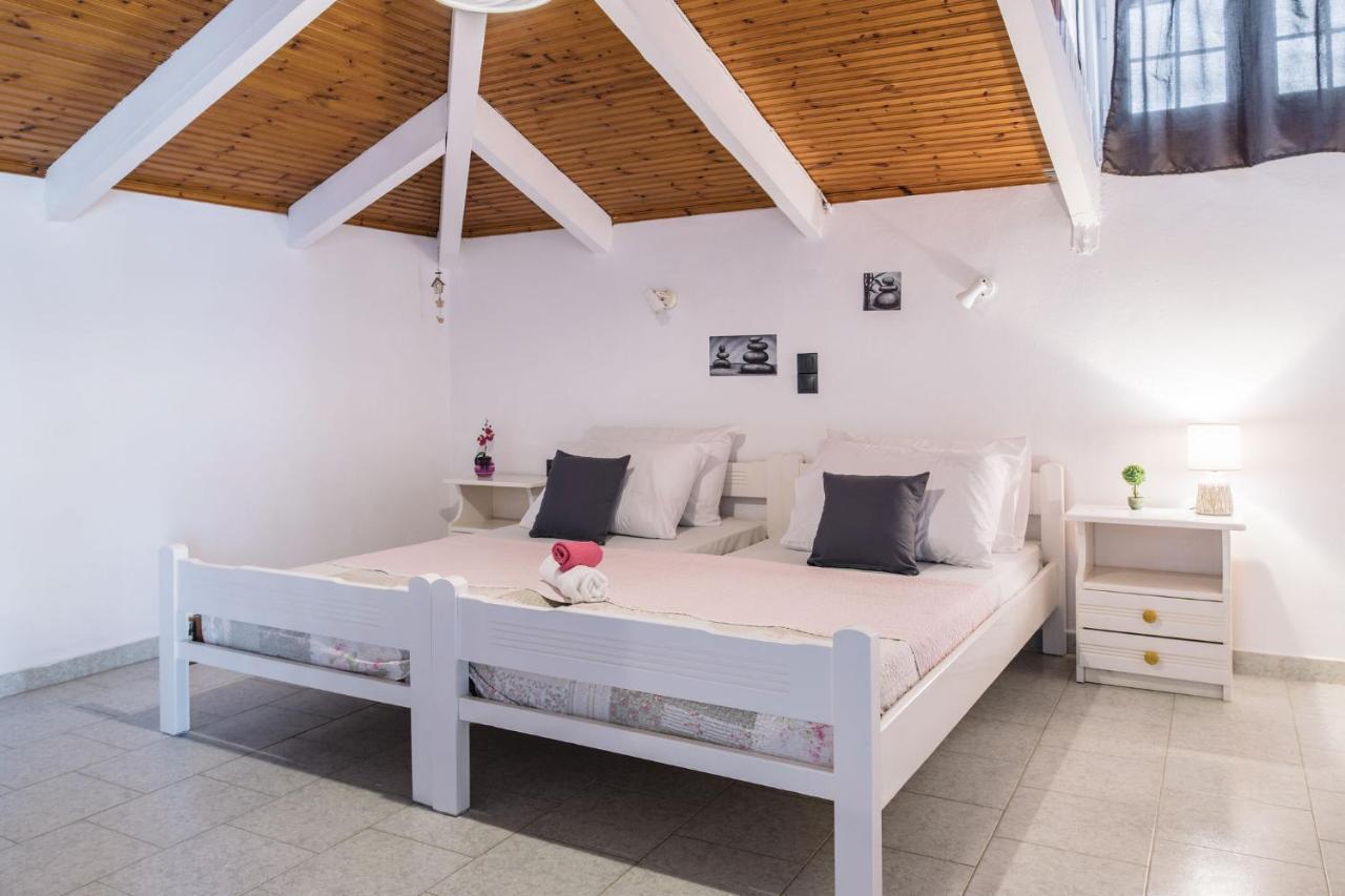 Villa Corali Apartments Sea Breath & Pool アモウディ エクステリア 写真
