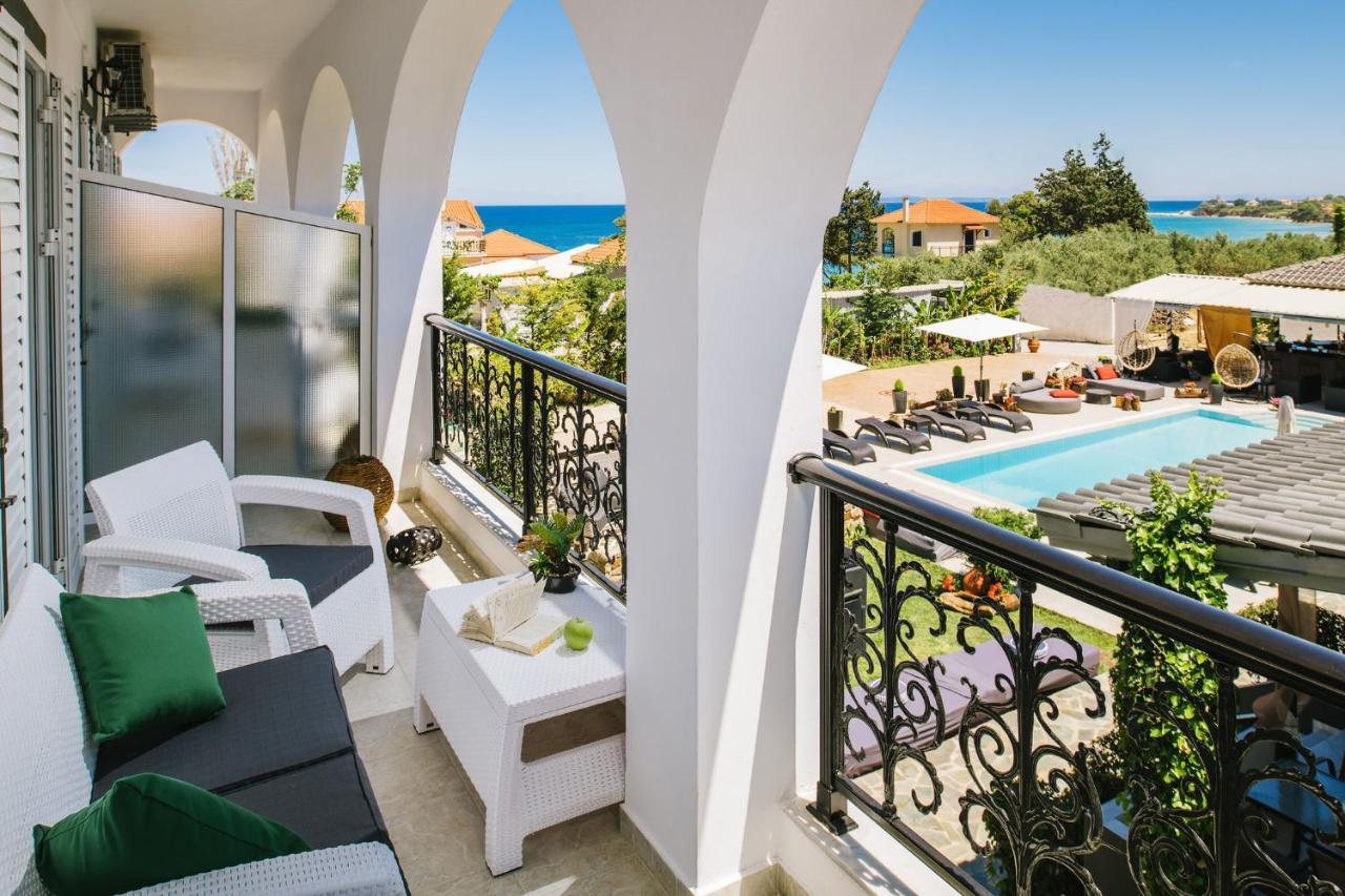 Villa Corali Apartments Sea Breath & Pool アモウディ エクステリア 写真
