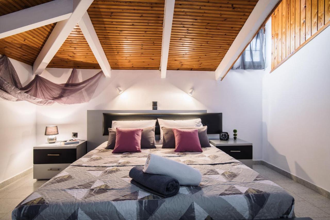 Villa Corali Apartments Sea Breath & Pool アモウディ エクステリア 写真