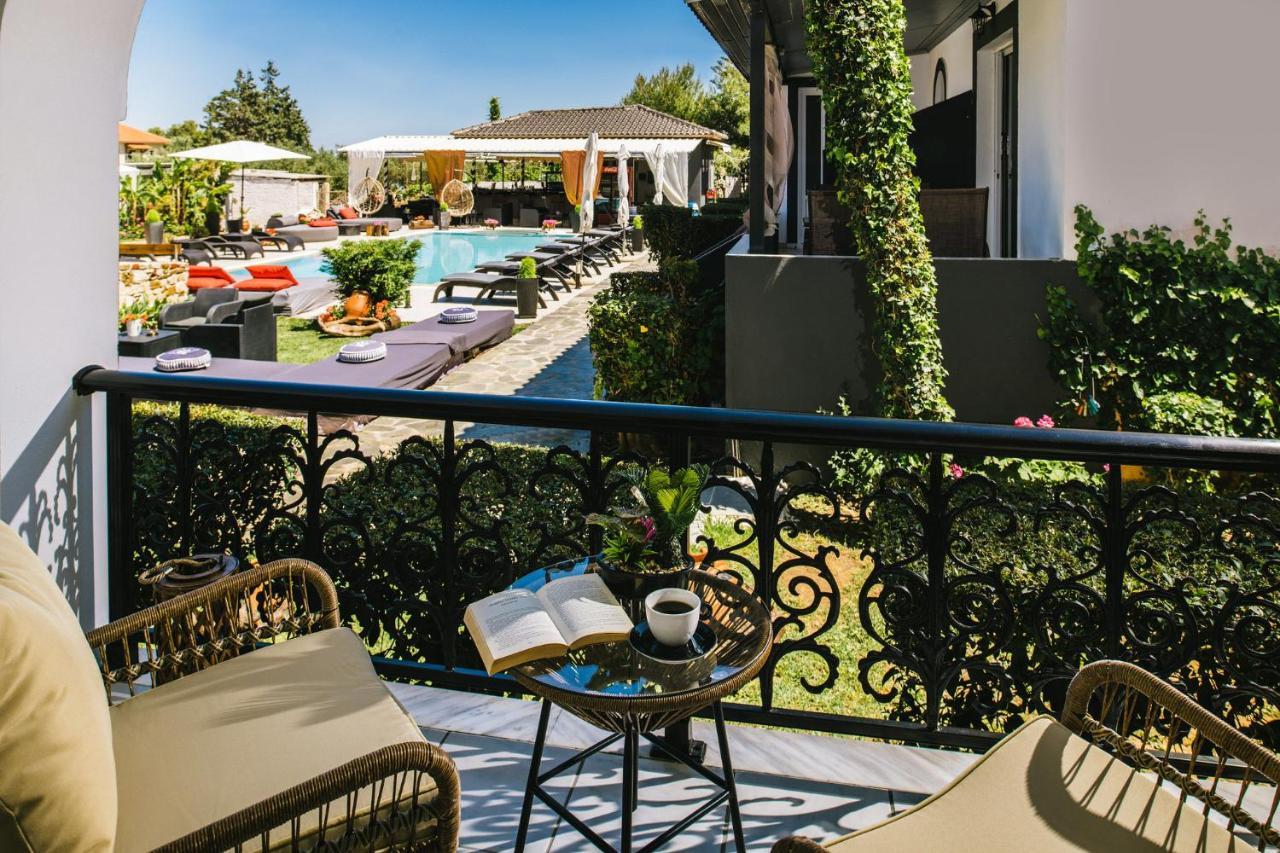 Villa Corali Apartments Sea Breath & Pool アモウディ エクステリア 写真