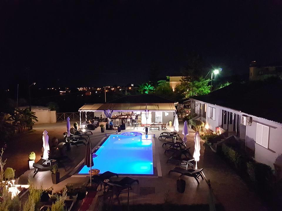 Villa Corali Apartments Sea Breath & Pool アモウディ エクステリア 写真